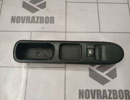 Кнопка стеклоподъемника для Peugeot 307 2001-2008  запчасти бу