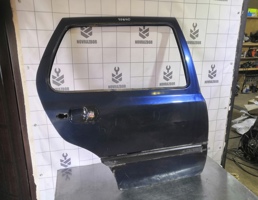 Дверь задняя правая для VW Golf 3 Vento 91-97  запчасти бу