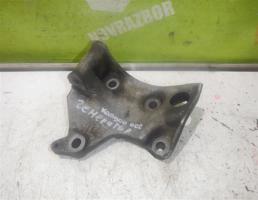 Кронштейн генератора для Renault Kangoo 97-03  запчасти бу