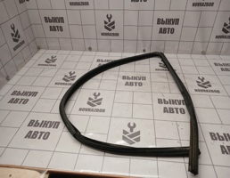 Уплотнитель стекла двери для Renault Logan 2005-2014  запчасти бу