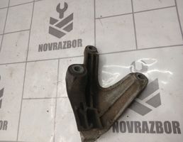 Кронштейн КПП левый для Ford Focus 2 05-08  запчасти бу