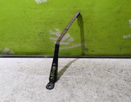 Поводок стеклоочистителя передний левый для Skoda Felicia 1998-2001  запчасти бу