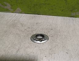 Гайка ступицы для VW Golf 4 Bora 97-05  запчасти бу