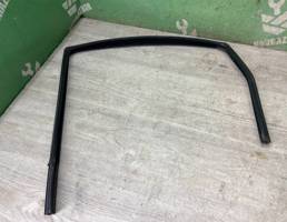 Уплотнитель стекла двери для Ford Focus 1 1998-2004  запчасти бу