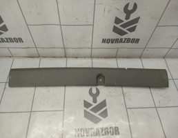 Накладка крышки багажника для Mazda 626 (GE) 1992-1997  запчасти бу