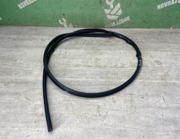 Уплотнитель для Peugeot 206 98-12  запчасти бу