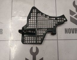 Решетка стеклоочистителя для Suzuki SX4 2006-2013  запчасти бу