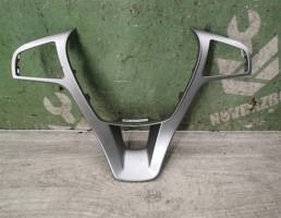 Накладка декоративная для LADA VESTA 15-19  запчасти бу