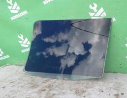 Стекло двери задней правой для VW Golf 3 Vento 91-97  запчасти бу