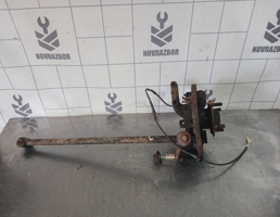 Кулак поворотный задний левый для Mazda 323 BA 94-98  запчасти бу