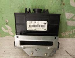 Блок управления двигателем для VW Passat B4 94-96  запчасти бу