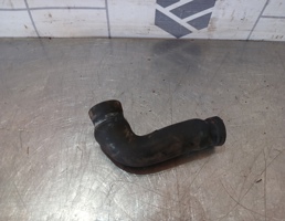 Патрубок радиатора для VW Passat B5 96-00  запчасти бу