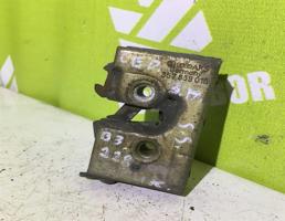 Замок двери задней правой для Audi 80  90  B3  86-91  запчасти бу