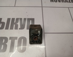 Кронштейн для Renault Megane 3 09-16  запчасти бу