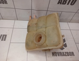 Бачок расширительный для Ford Focus 2 05-08  запчасти бу