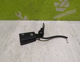 Ответная часть ремня безопасности для Hyundai i30 12-17  запчасти бу