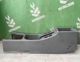 Подлокотник для Nissan Primera P11 96-02  запчасти бу