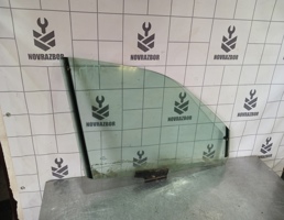 Стекло двери передней правой для Audi A6 (C4) 1994-1997  запчасти бу