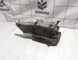 Кронштейн двигателя правый для Skoda Octavia A4 1U 2000-2011  запчасти бу