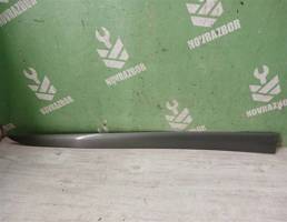 Молдинг передней правой двери для Nissan Primera P11 96-02  запчасти бу