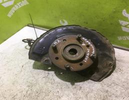 Кулак поворотный передний левый для Volvo S40 95-98  запчасти бу