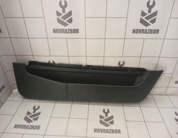 Обшивка двери передней правой для VW Passat  B3  1988-1993  запчасти бу