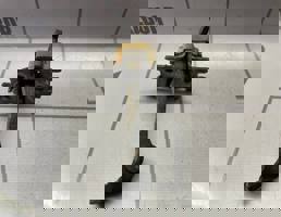 Ограничитель двери для Renault Megane 3 09-16  запчасти бу