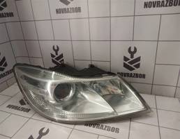 Фара правая для Skoda Octavia A5 1Z   04-13  запчасти бу