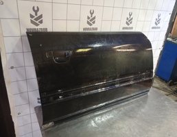 Дверь передняя правая для Audi A6 (C4) 1994-1997  запчасти бу