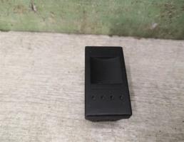 Заглушка для VW Polo Classic 95-02  запчасти бу