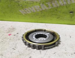 Шестерня МКПП для Renault Fluence 10-17  запчасти бу