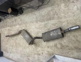 Глушитель в сборе для Audi 80  90  B3  86-91  запчасти бу