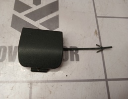 Заглушка буксировочного крюка для Skoda Yeti 2009-2018  запчасти бу