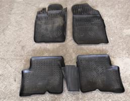Коврики к-кт для Renault Logan 2005-2014  запчасти бу