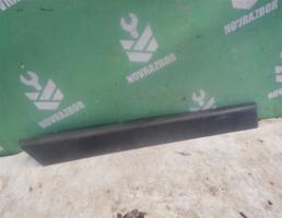 Молдинг задней правой двери для VW Passat  B3  1988-1993  запчасти бу