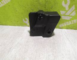 Кронштейн (сопут. товар) для Hyundai i30 12-17  запчасти бу