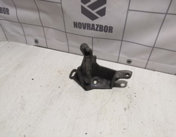 Кронштейн гидроусилителя для VW Passat  B3  1988-1993  запчасти бу
