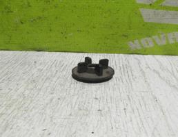 Гайка крепления запасного колеса для Seat Cordoba 1996-1999  запчасти бу