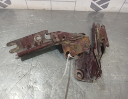 Петля капота для Mazda 626 (GE) 1992-1997  запчасти бу