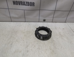 Гайка топливного насоса для VW Passat  B3  1988-1993  запчасти бу