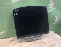 Стекло двери задней правой для Mercedes Benz W210 E-class 1995-2000  запчасти бу