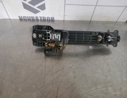 Ручка двери передней наружная правая для Suzuki SX4 2006-2013  запчасти бу