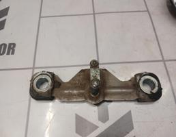 Ответная часть замка багажника для Skoda Fabia 2007-2015  запчасти бу