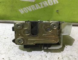 Замок двери передней правой для Renault Scenic 96-99  запчасти бу