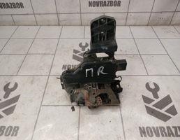 Замок двери передней правой для VW Passat B5 96-00  запчасти бу