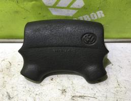 Подушка безопасности в руль для VW Polo 94-99  запчасти бу