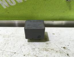 Реле для Kia Cerato 2004-2008  запчасти бу