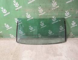 Стекло заднее для BMW 5-серия E28 81-87  запчасти бу