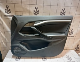 Обшивка двери передней правой для LADA VESTA 15-19  запчасти бу
