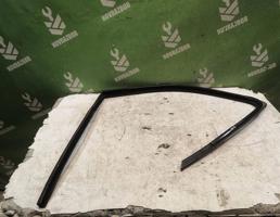 Уплотнитель стекла двери для Renault Clio 2 Symbol 1998-2008  запчасти бу